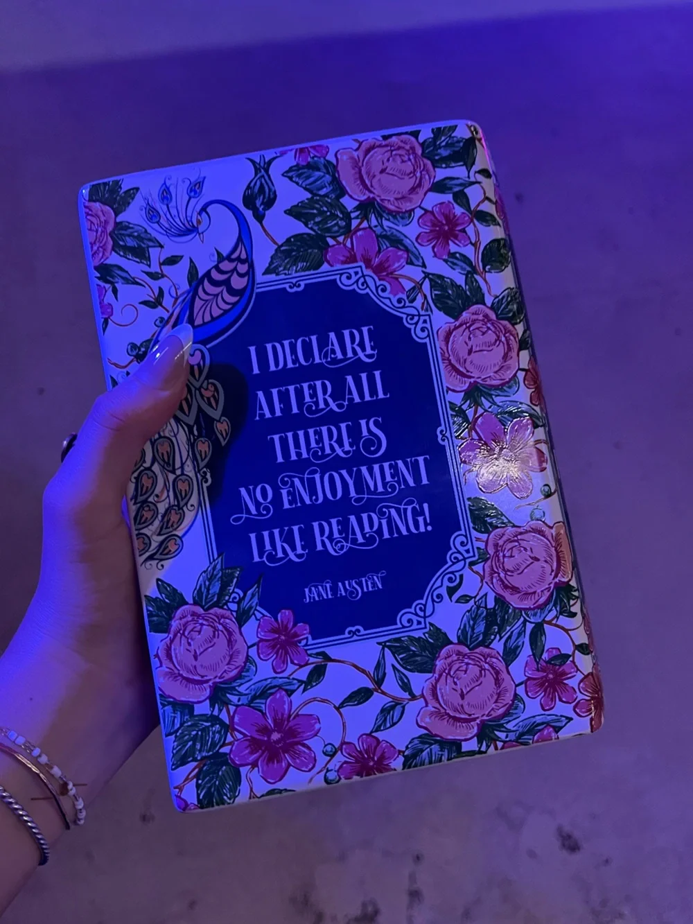 pride and prejudice book vase